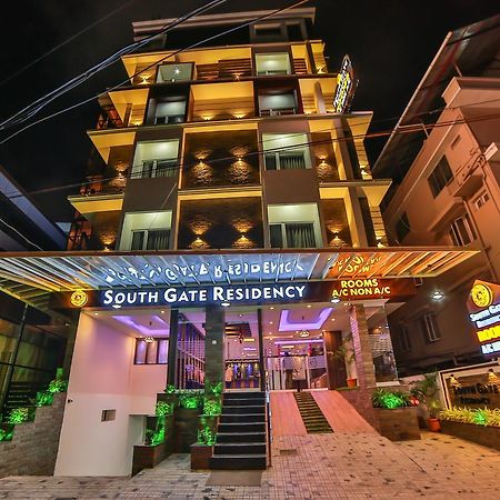 South Gate Residency Hotell Kochi Exteriör bild