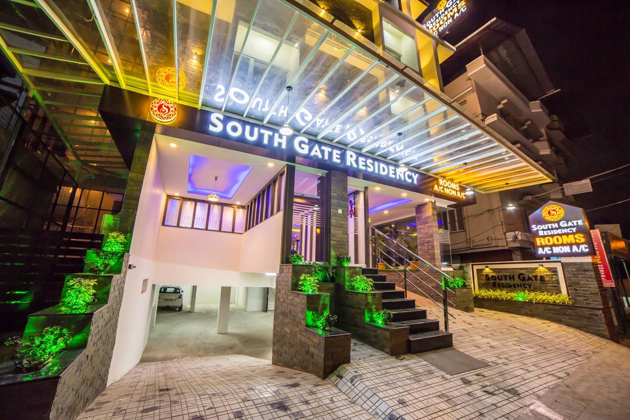 South Gate Residency Hotell Kochi Exteriör bild