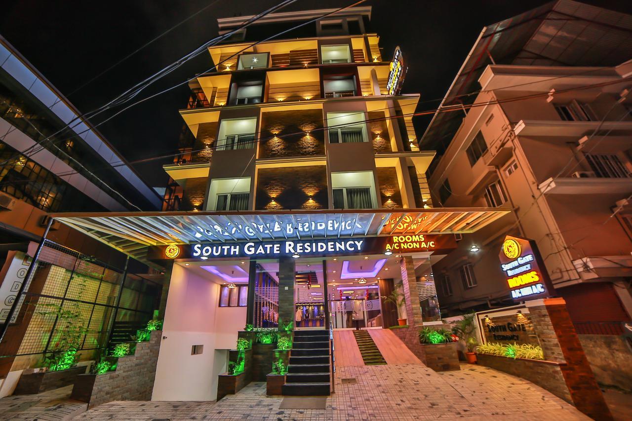 South Gate Residency Hotell Kochi Exteriör bild